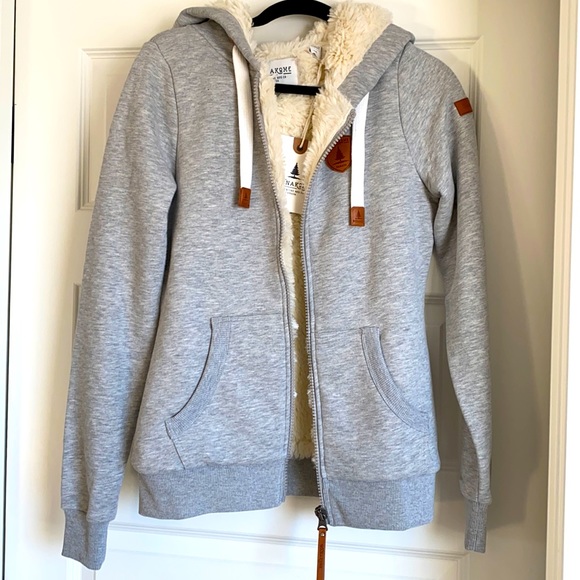 BNWT Wanakome Thalia hoodie in Gray - Picture 1 of 2